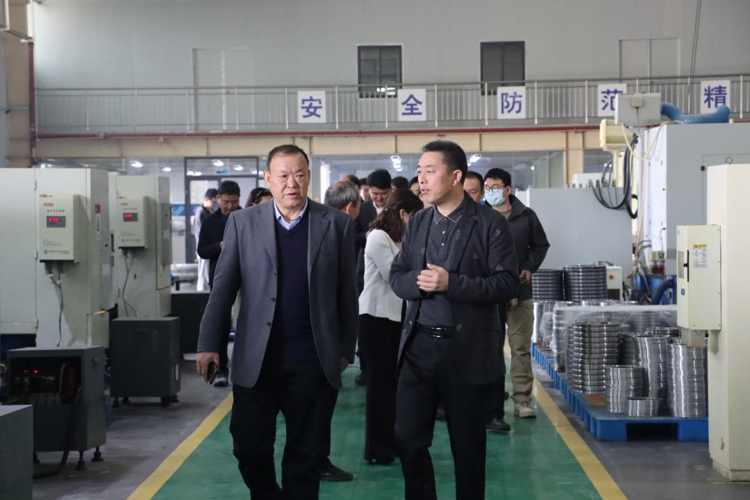 北京航空航天大學發動機研究院教授蒞臨博盈軸承考察交流